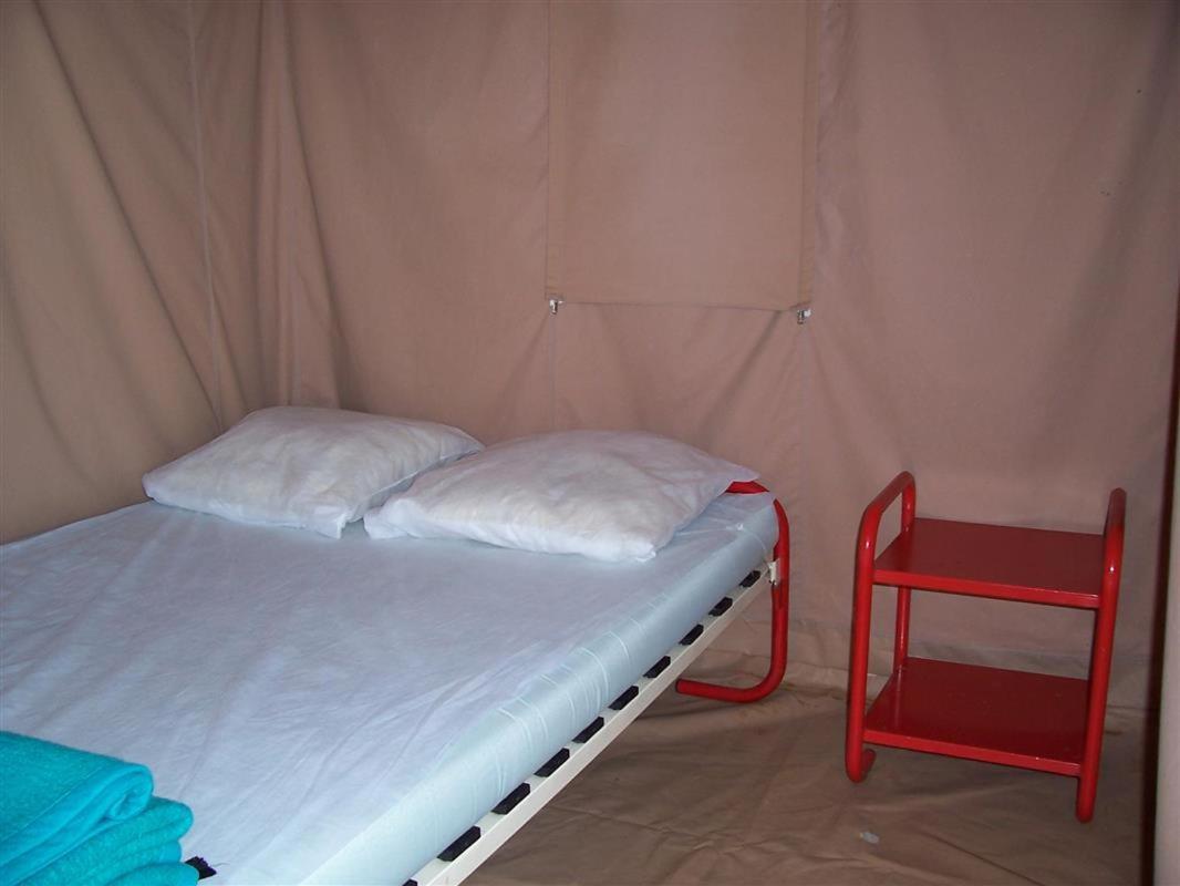 Camping Au Bois Dormant Hotel Chauffour-sur-Vell Ngoại thất bức ảnh